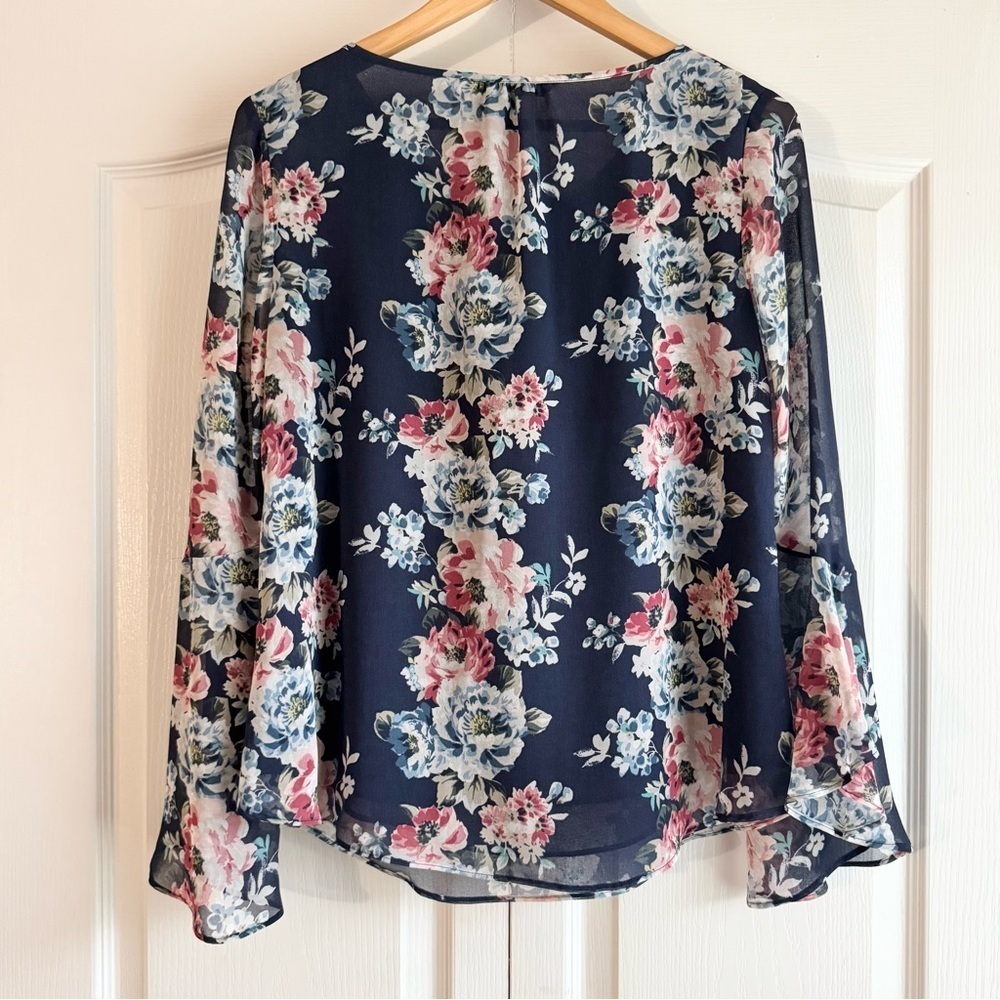 White House Black Market Ruffle Floral Blouse - Picture 9 of 10